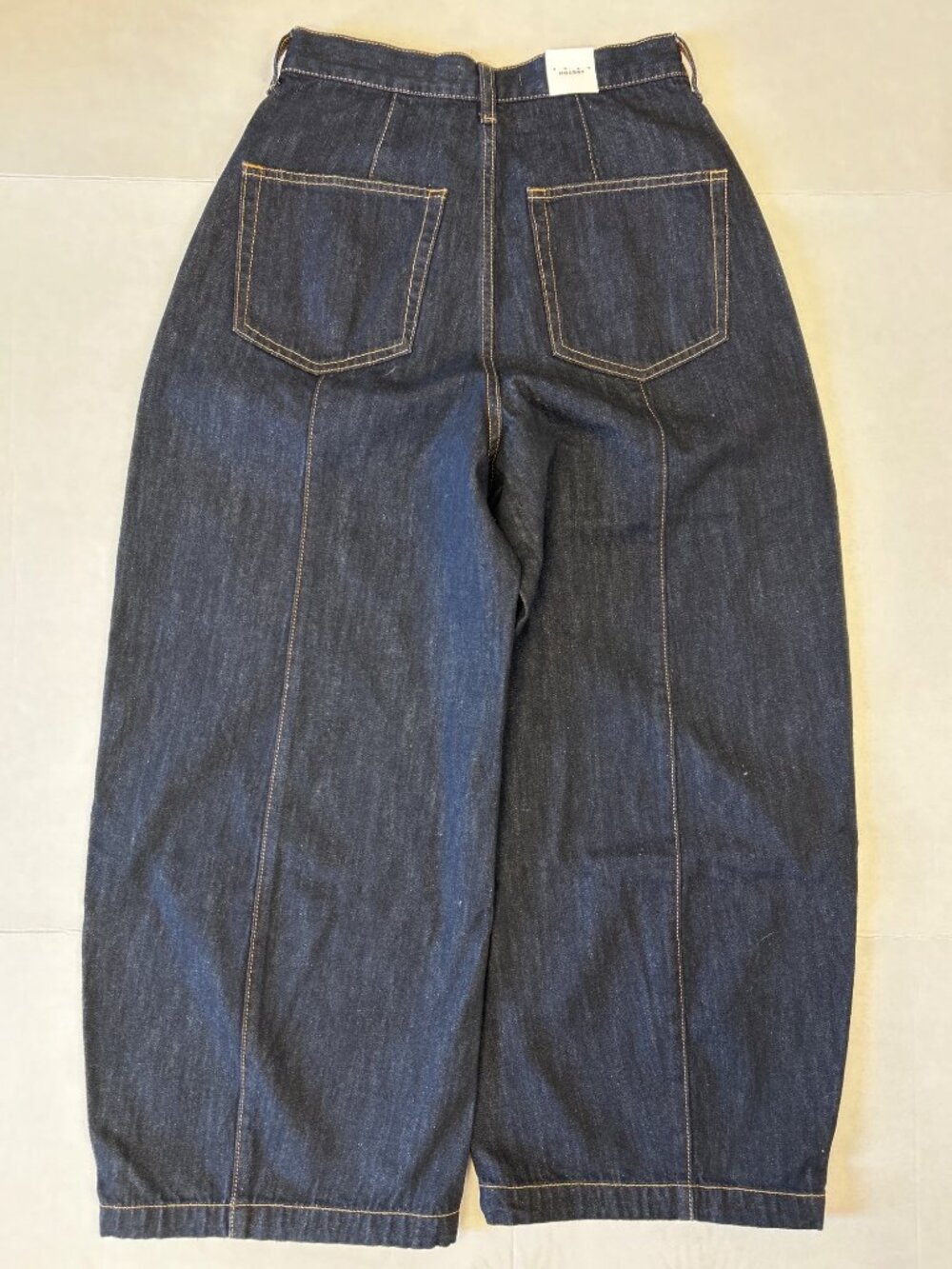 MOUSSY Pin Tuck Cocoon Straight Barrel Jeans One Wash Size 1 NWT - Picture 3 of 5